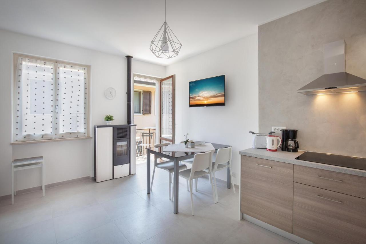 Apartment Prefontana With Pool Bardolino Buitenkant foto